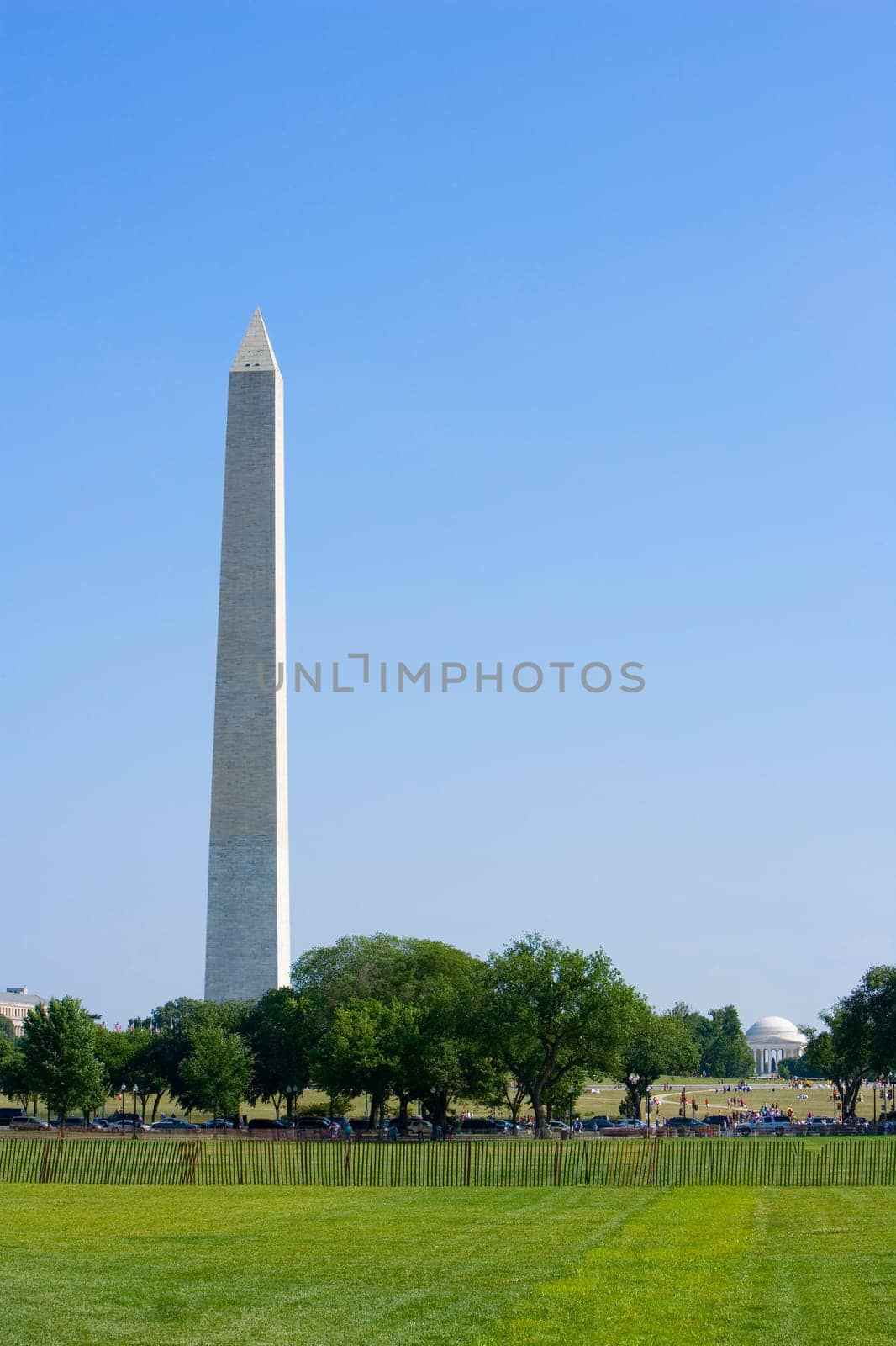 National park in front of an obelisk, PresidentŽs Park, Washington Monument, Washington DC, USA
