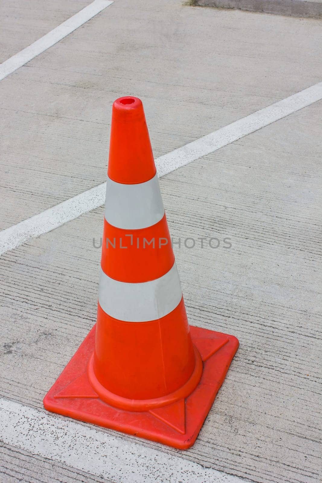 Traffic cones park warning equipment
