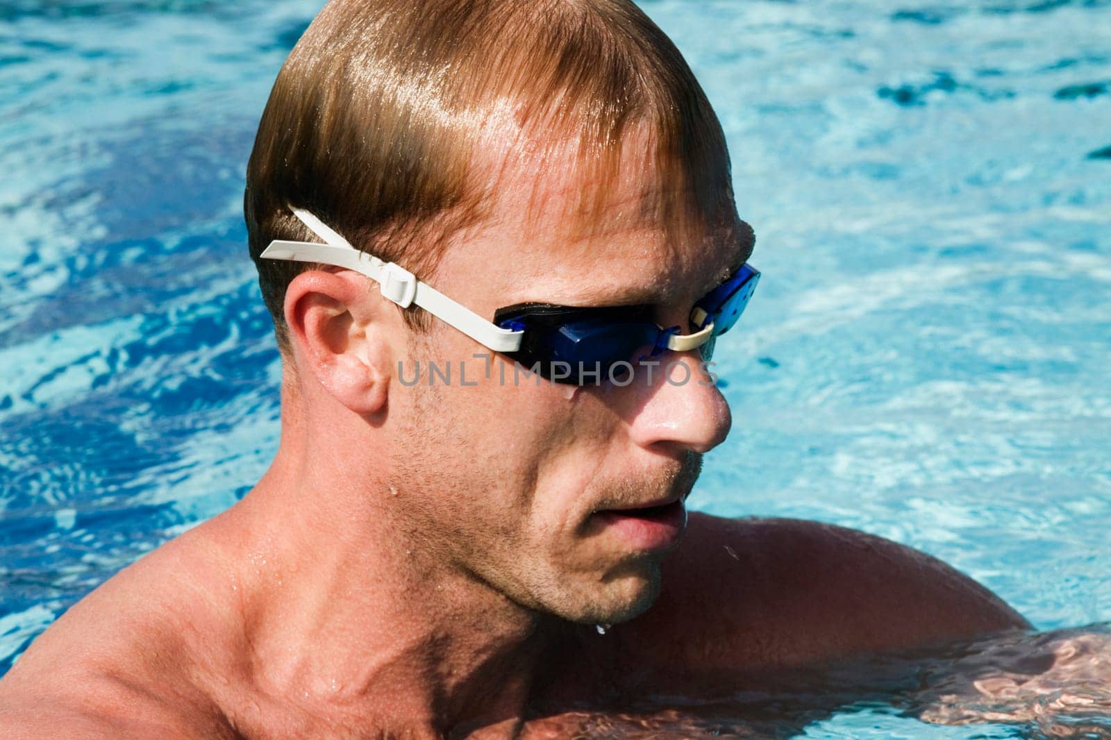 Close-up of a mid adult man in a swimming pool