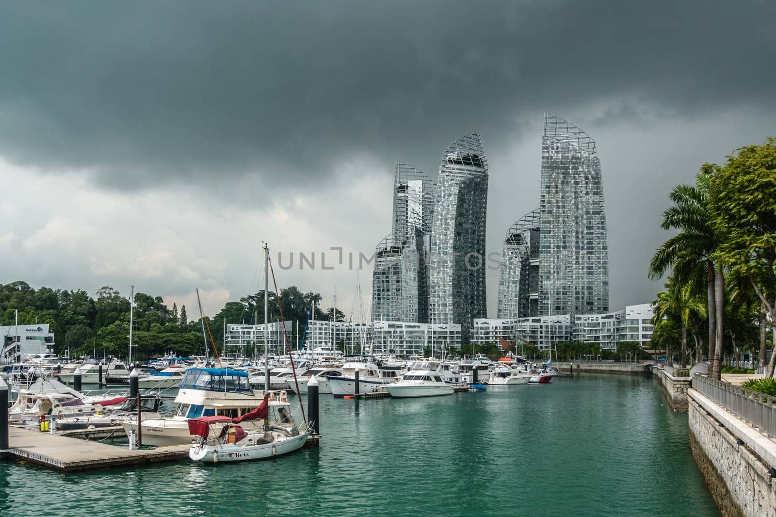 SINGAPORE - CIRCA JANUARY 2016: Keppel Bay Marina and Reflections at Keppel Bay luxury waterfront residential complex in Singapore