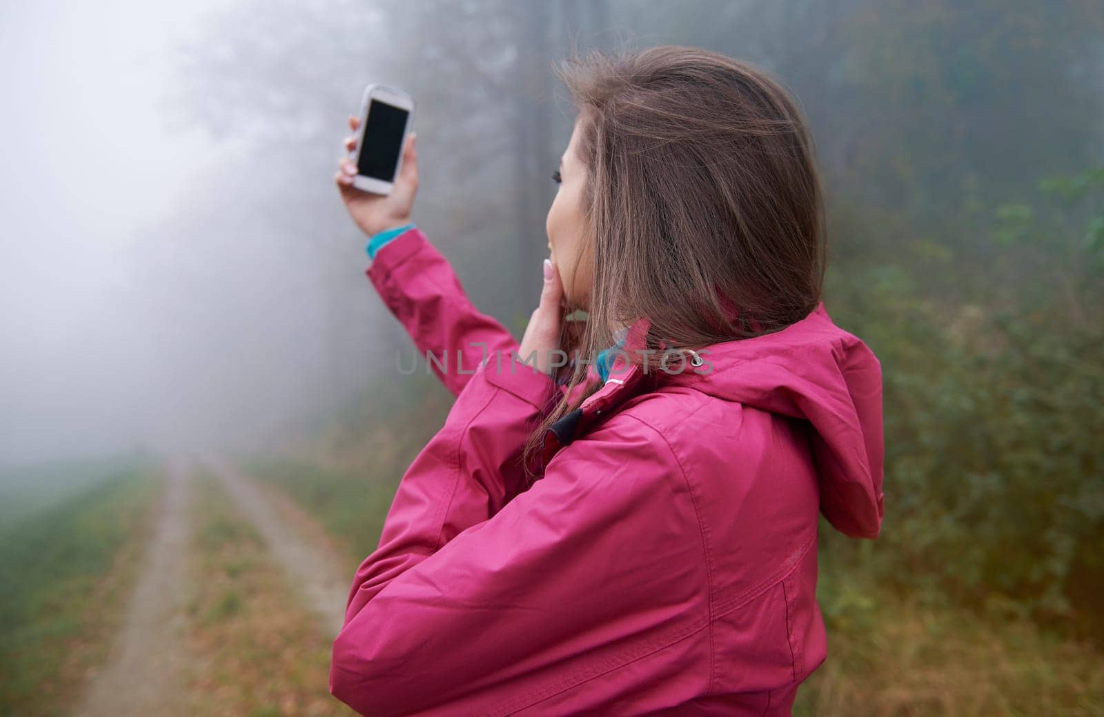 I need signal in my mobile phone