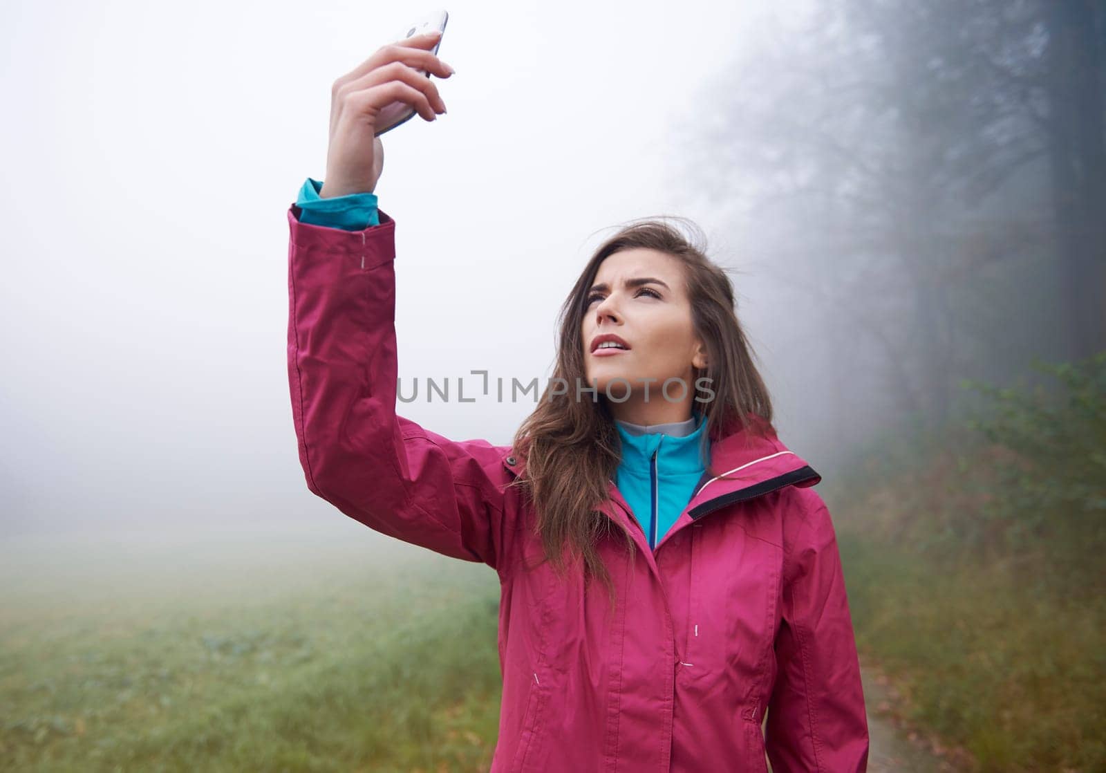 Searching connection for mobilephone in forest