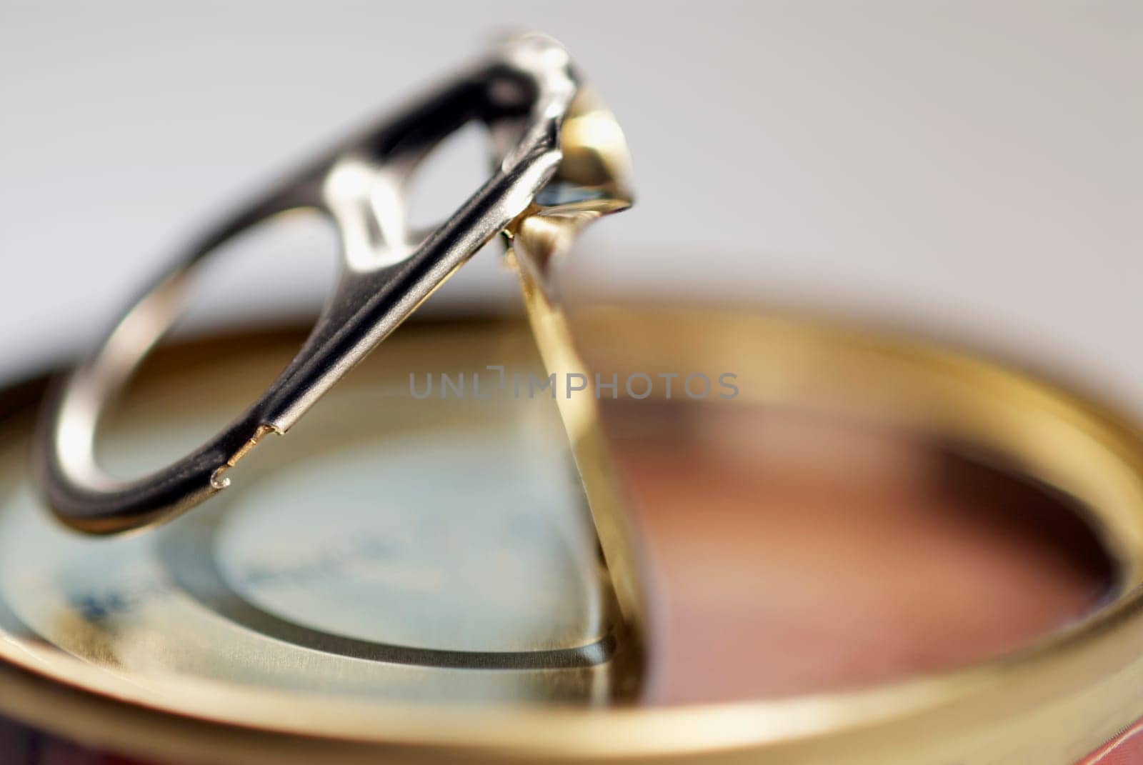 Close-up of the lid of a can
