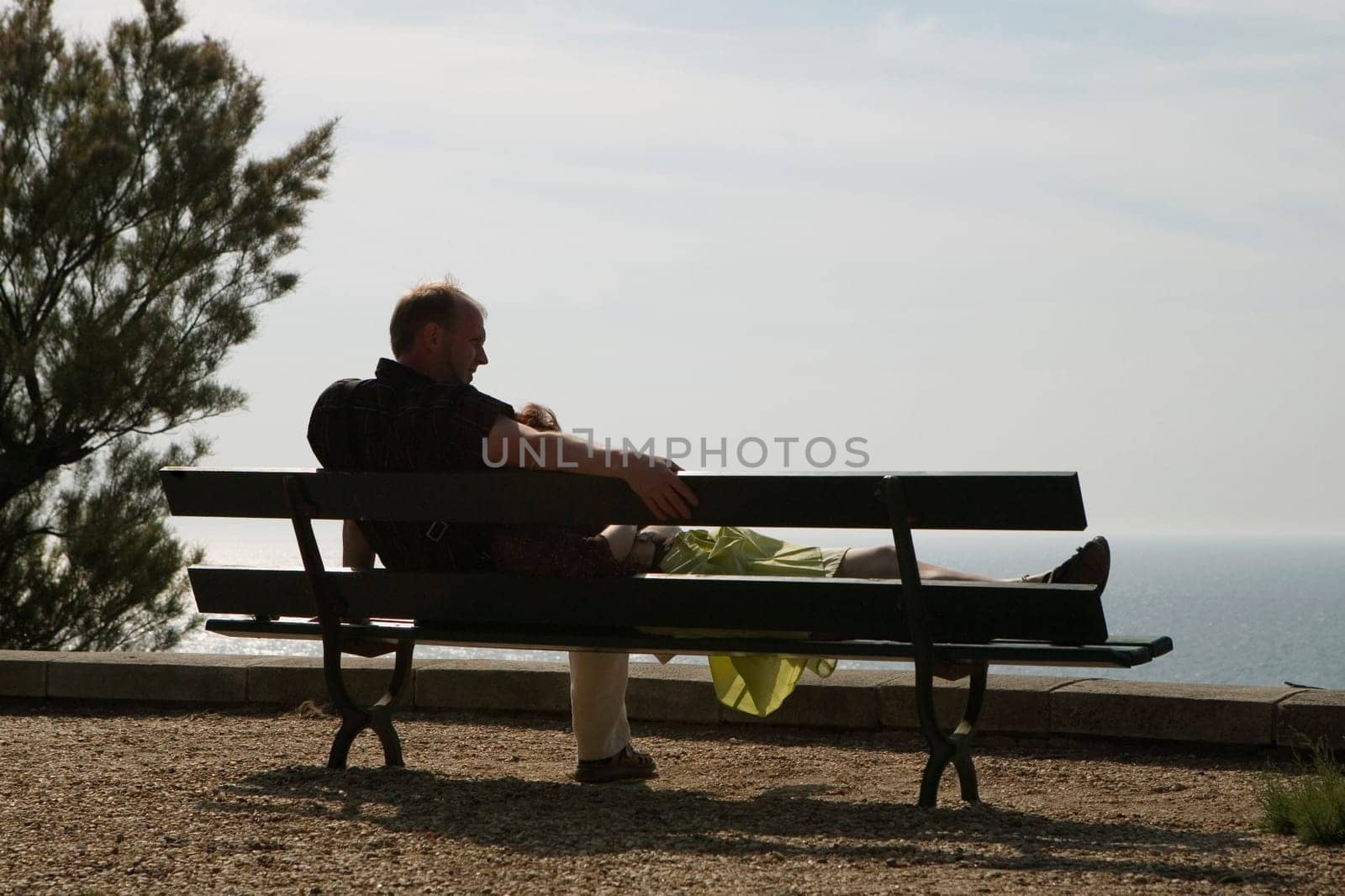 Couple on a bench, Biarritz, Basque Country, Pyrenees_Atlantiques, Aquitaine, France