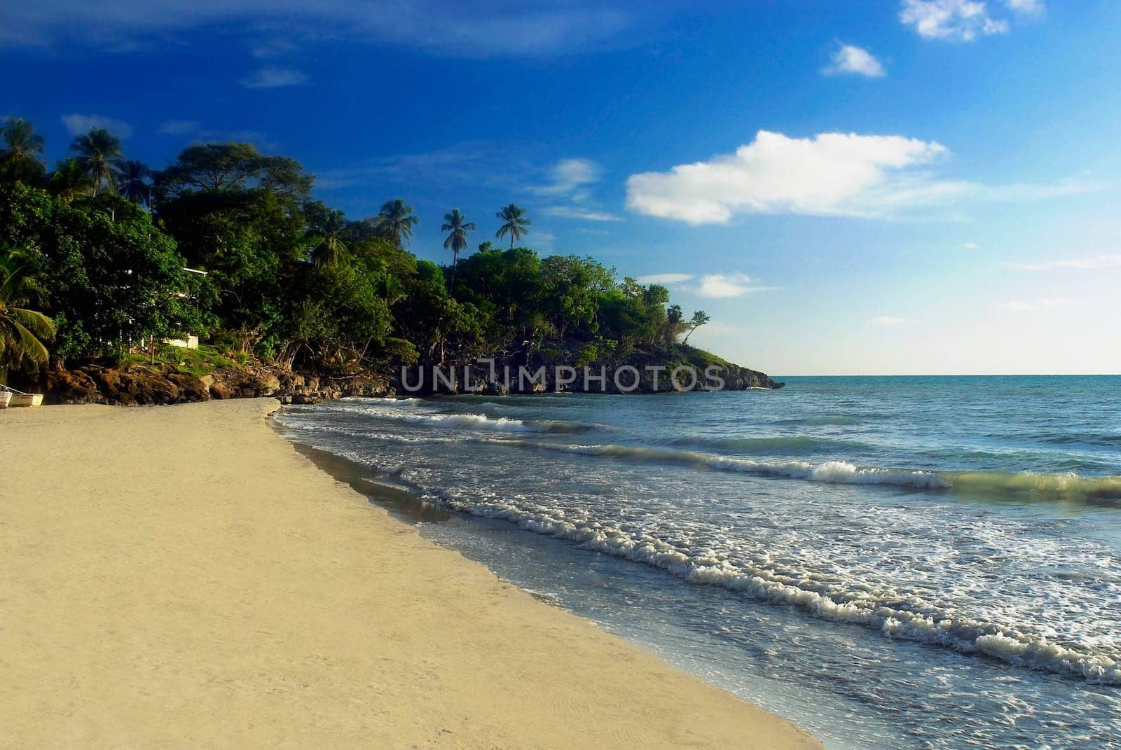 Waves on the beach, Providencia, Providencia y Santa Catalina, San Andres y Providencia Department, Colombia