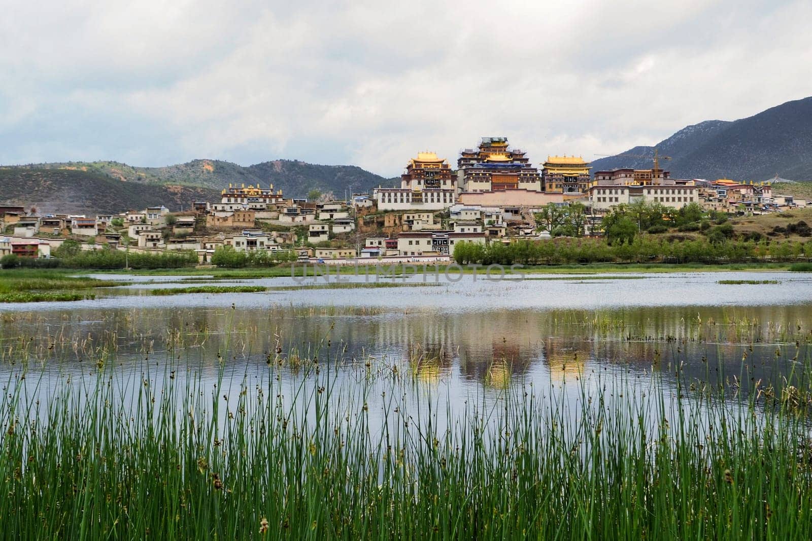 Songzanlin Tibetan Buddhist Mahayana Lamaist Monastery in Zhongdian, Shangri-La, Yunnan, China