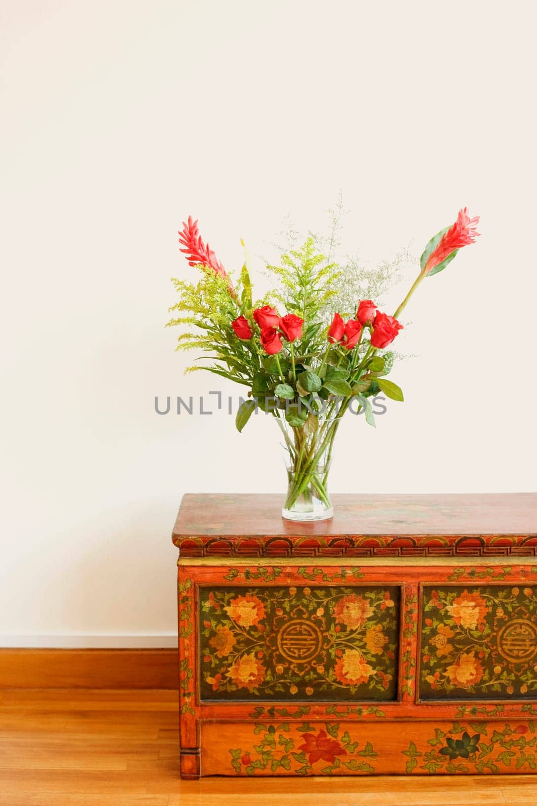 Flower vase on the table