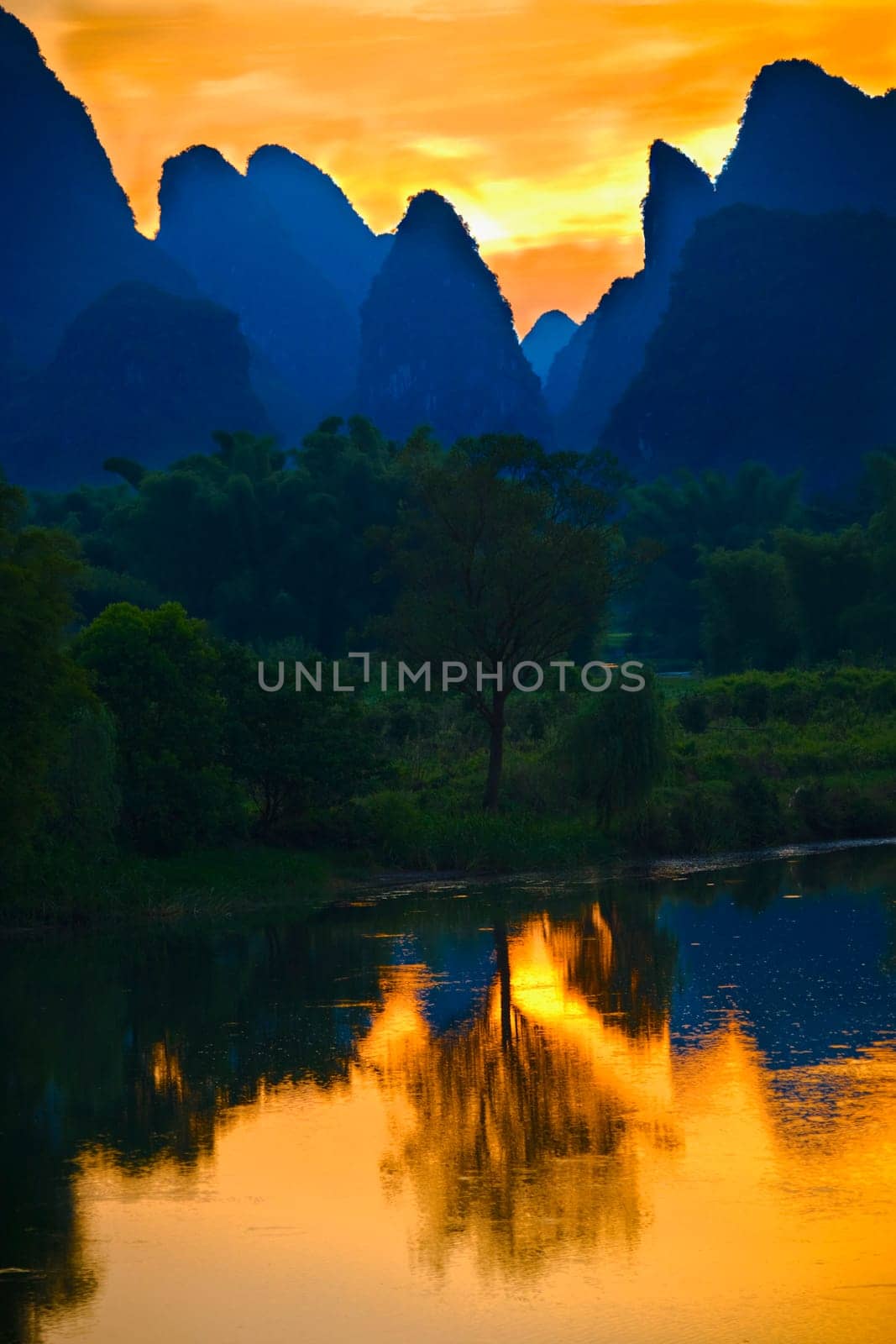 Guilin Hills, Li River, Yangshuo, Guangxi Province, China