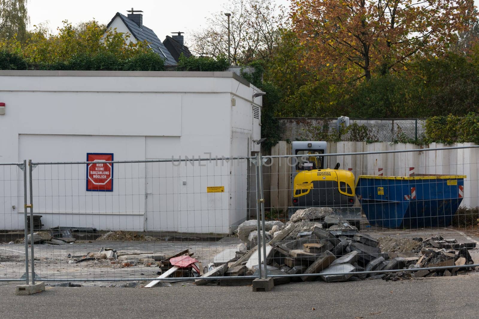 HEILIGENHAUS, NRW, GERMANY - OCTOBER 19, 2018: .Demolition of the petrol station in Heiligenhaus behind the Real supermarket