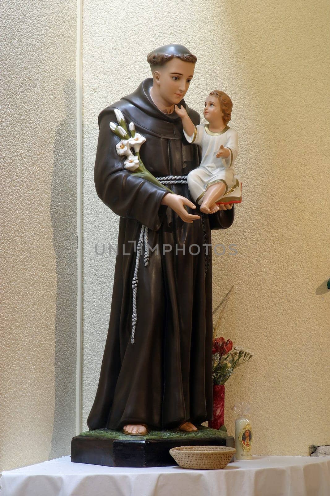 Saint Anthony of Padua, statue in the parish church of St. Matthew in Dugave, Zagreb, Croatia