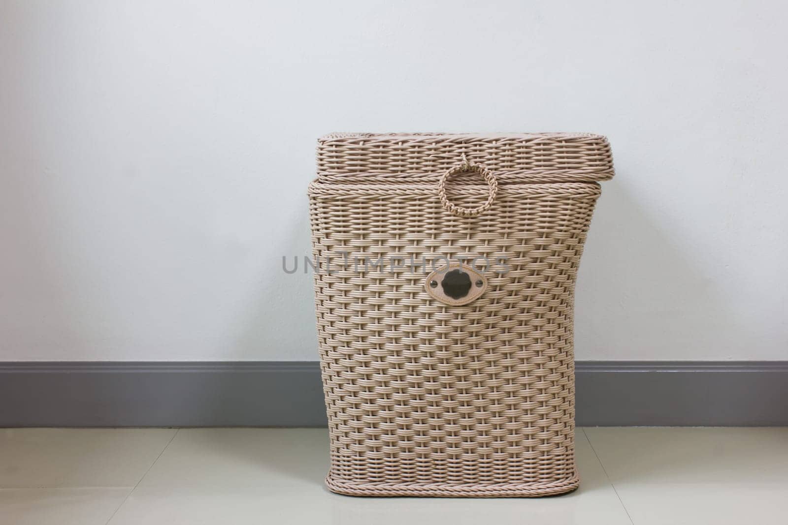 Picnic basket, isolated on white