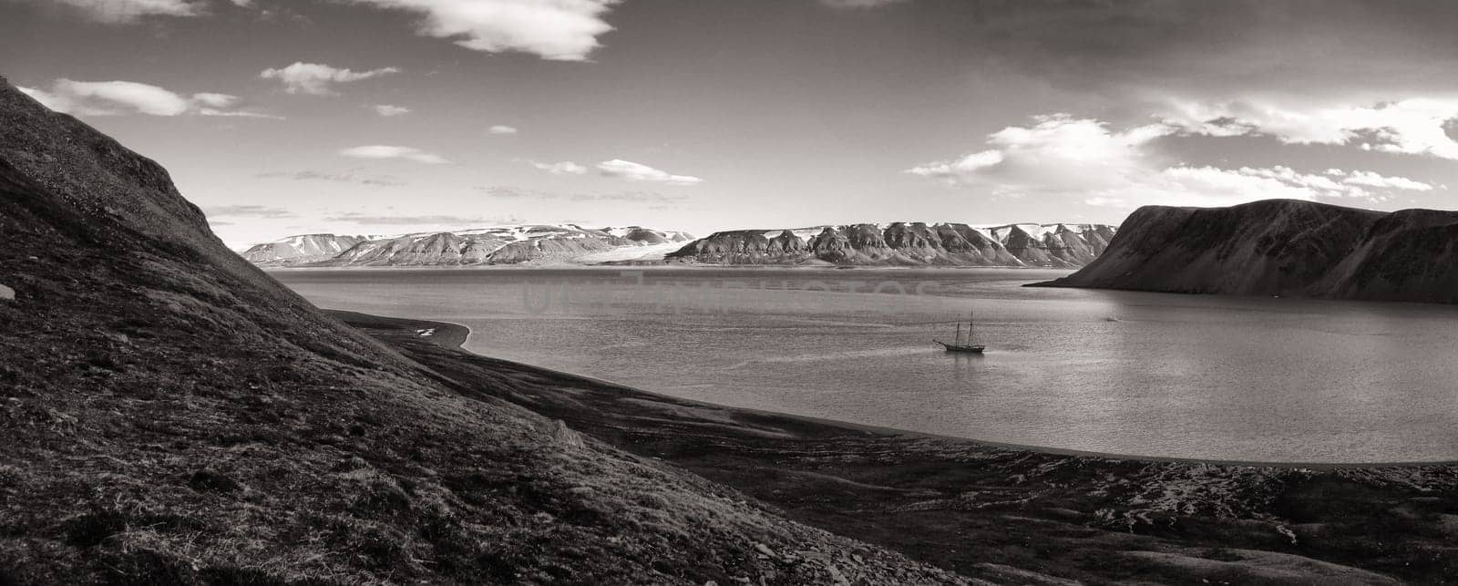 Spitsbergen, Lomfjord/Faksevågen