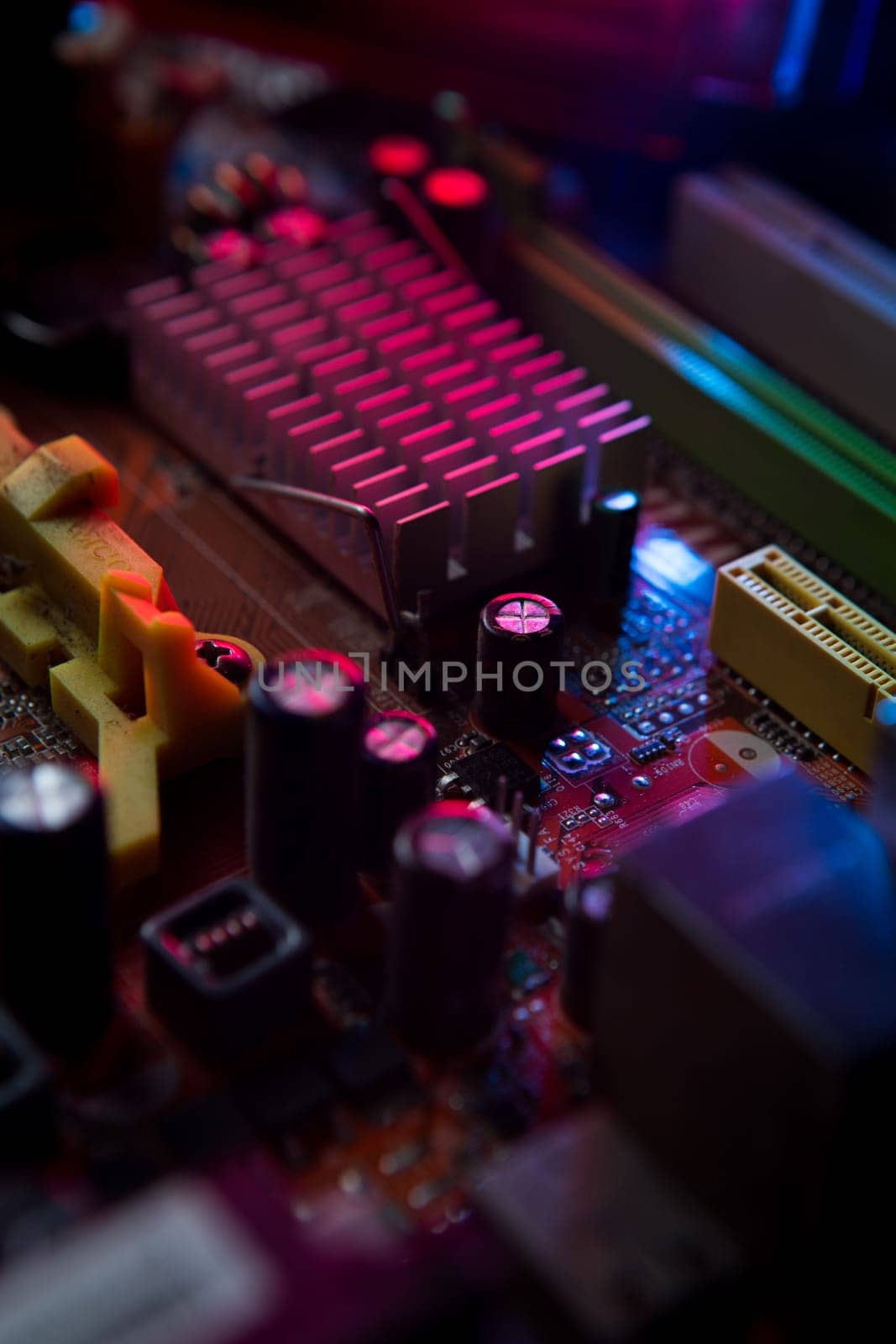 Computer motherboard