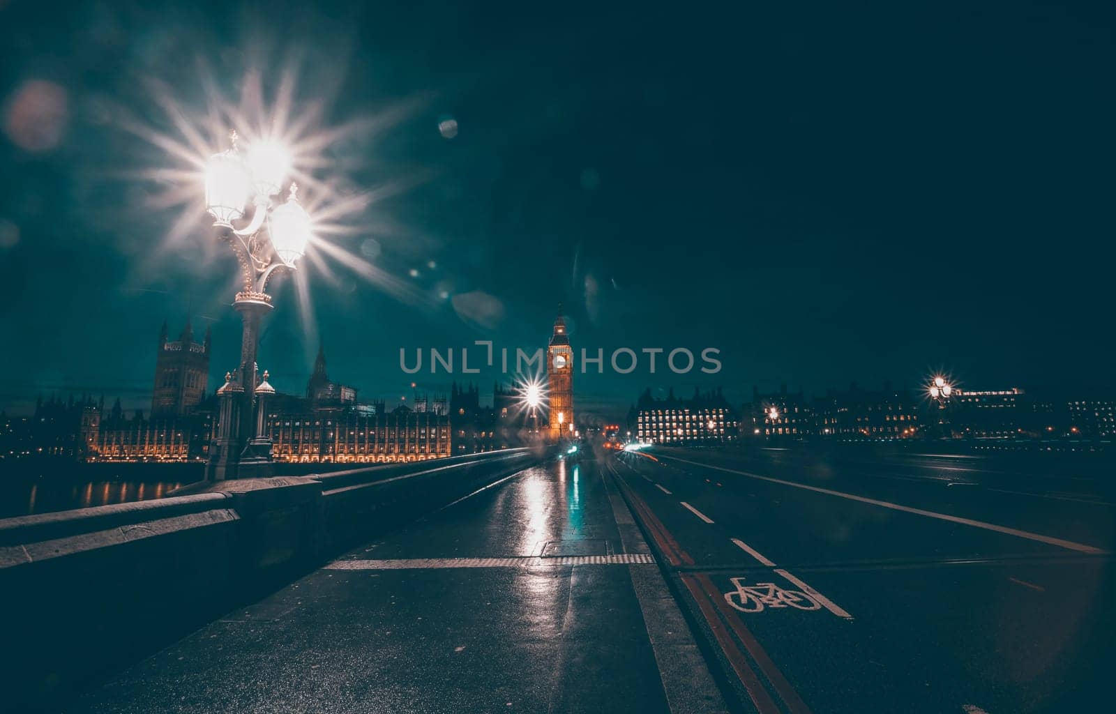 Big Ben and Westminster Bridge with traffic at rush hour, London, United Kingdom