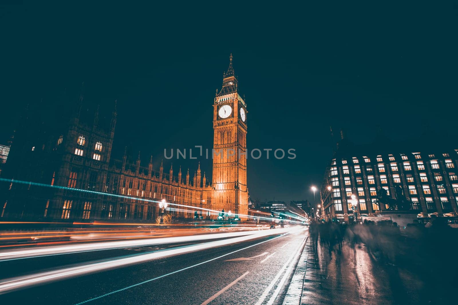 Big Ben and Westminster Bridge with traffic at rush hour, London, United Kingdom