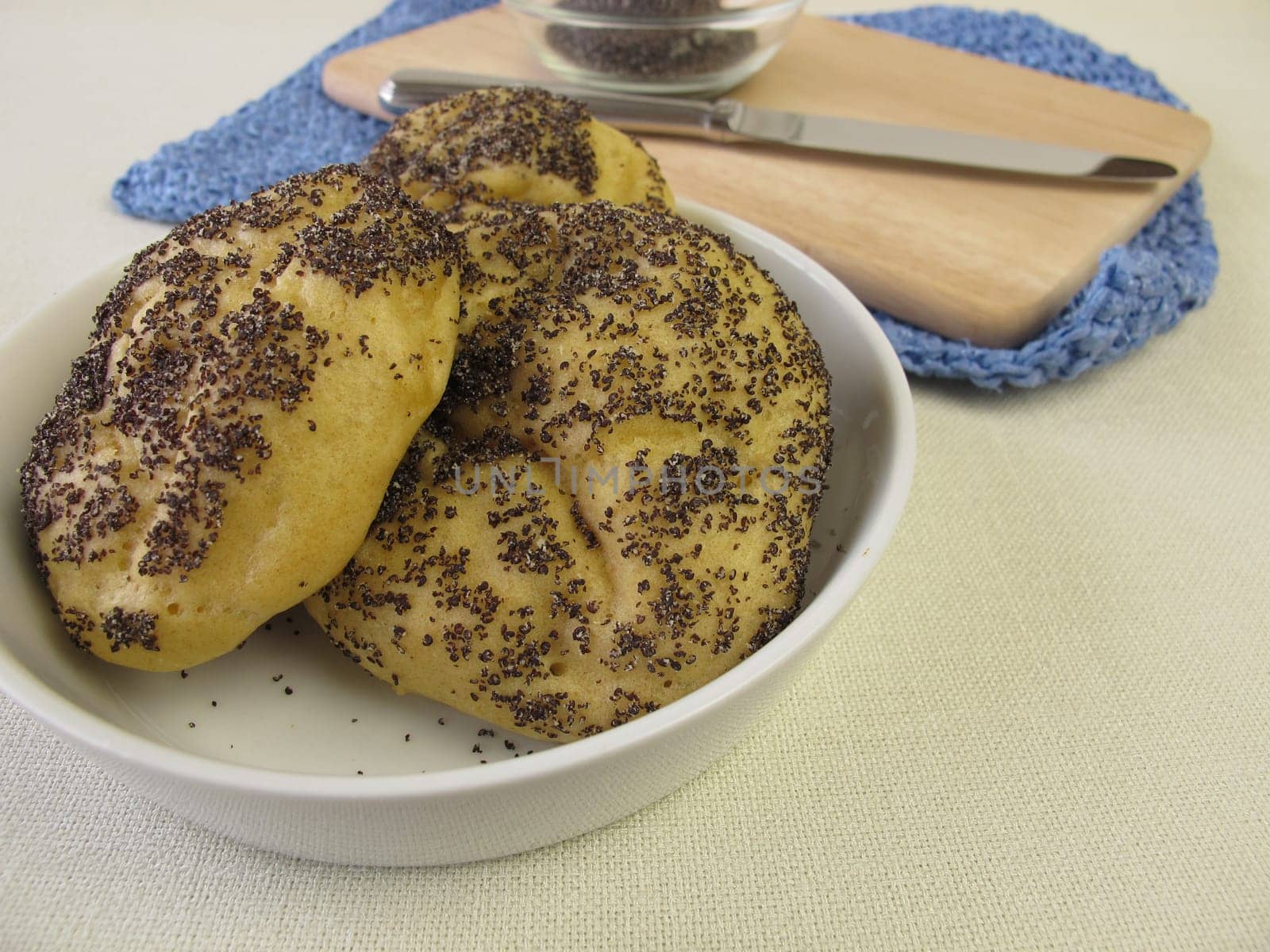 Poppy rolls