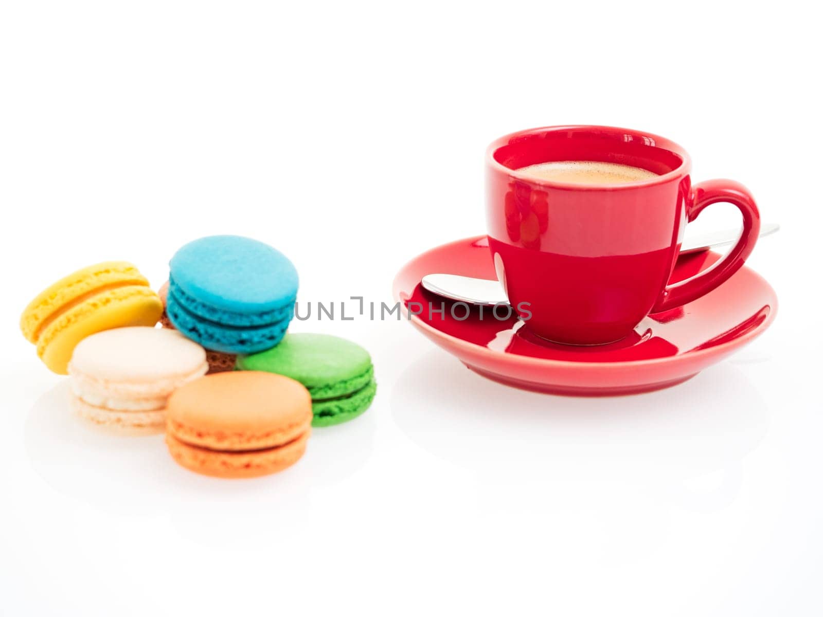 Espresso cup with macarons