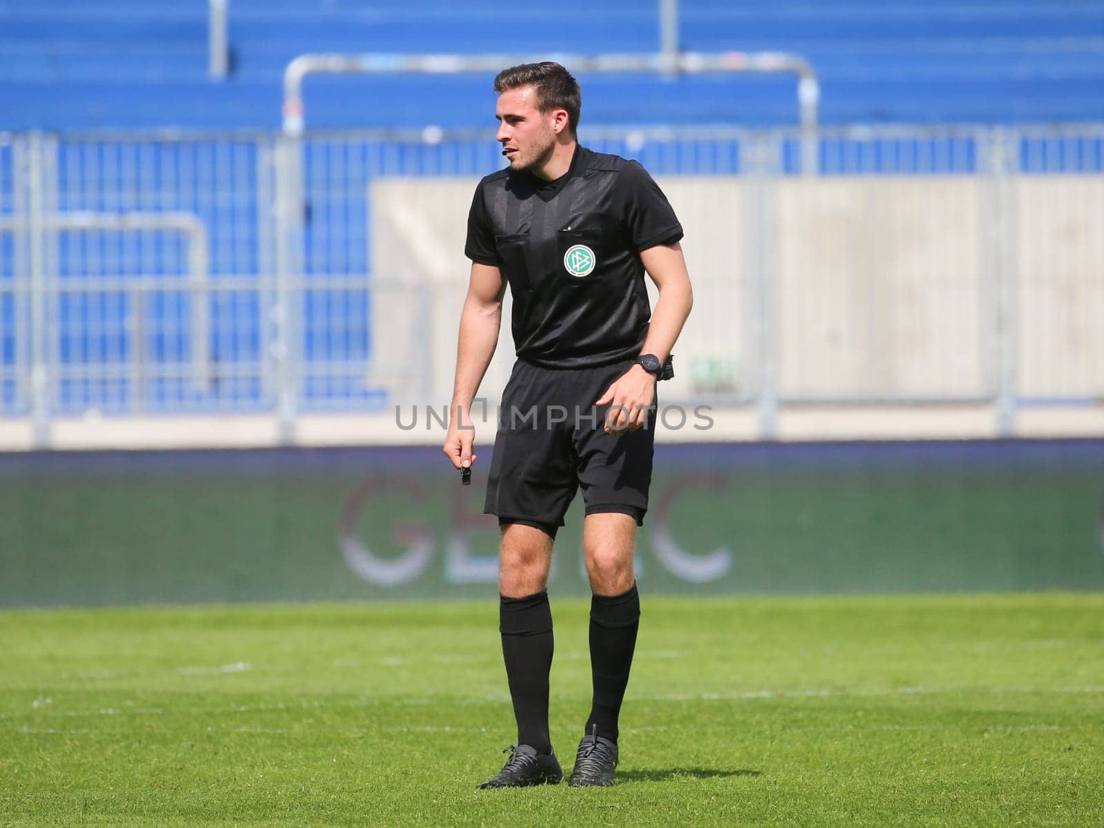 Tom Bauer DFB Football referee