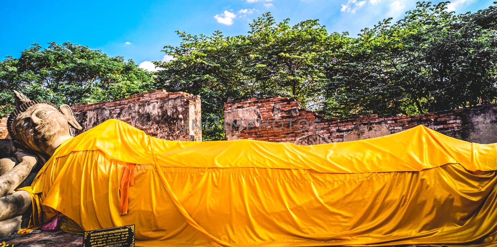 Big Reclining Buddha in the Ayutthaya Historical Park.