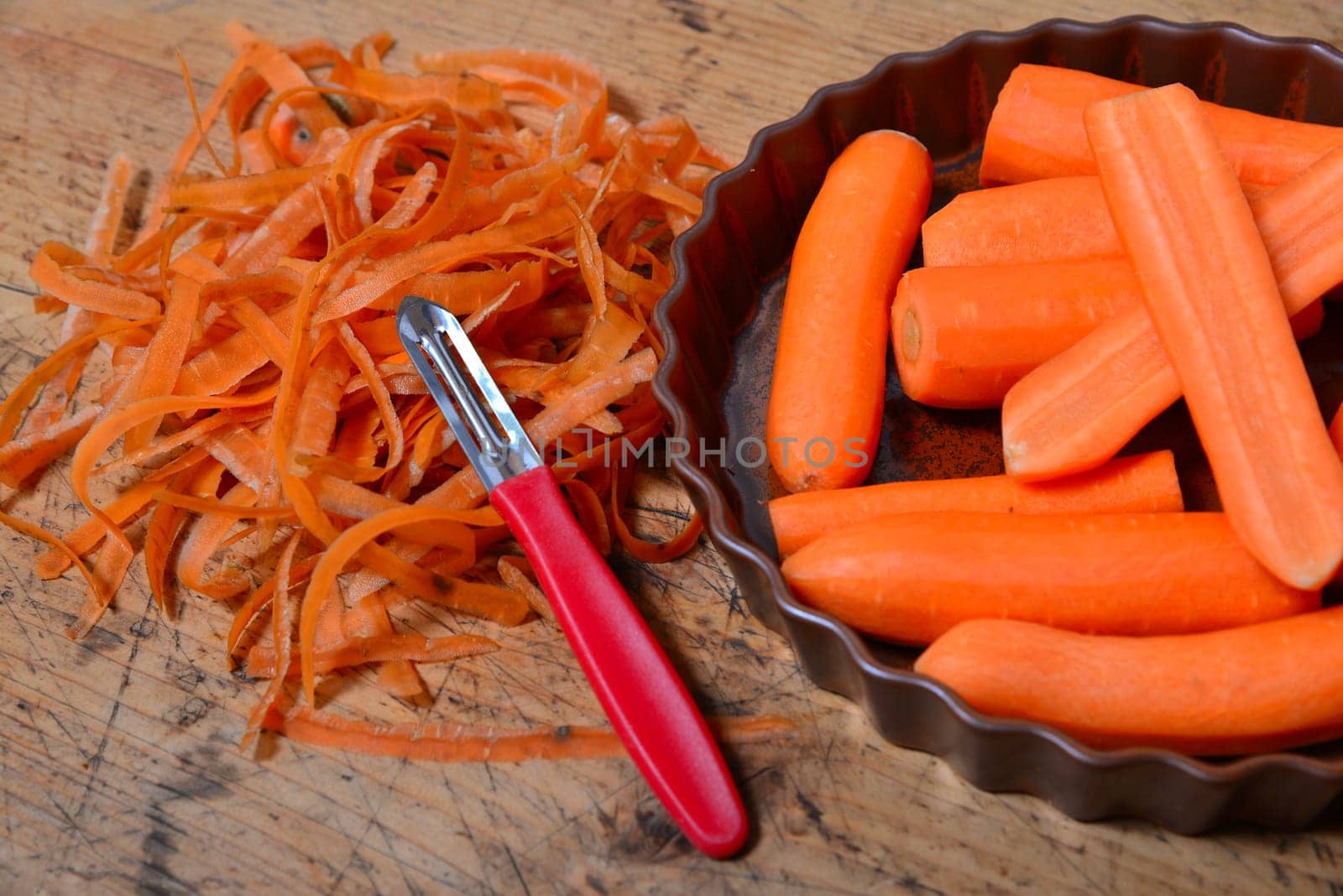 Prepare möhern carrots