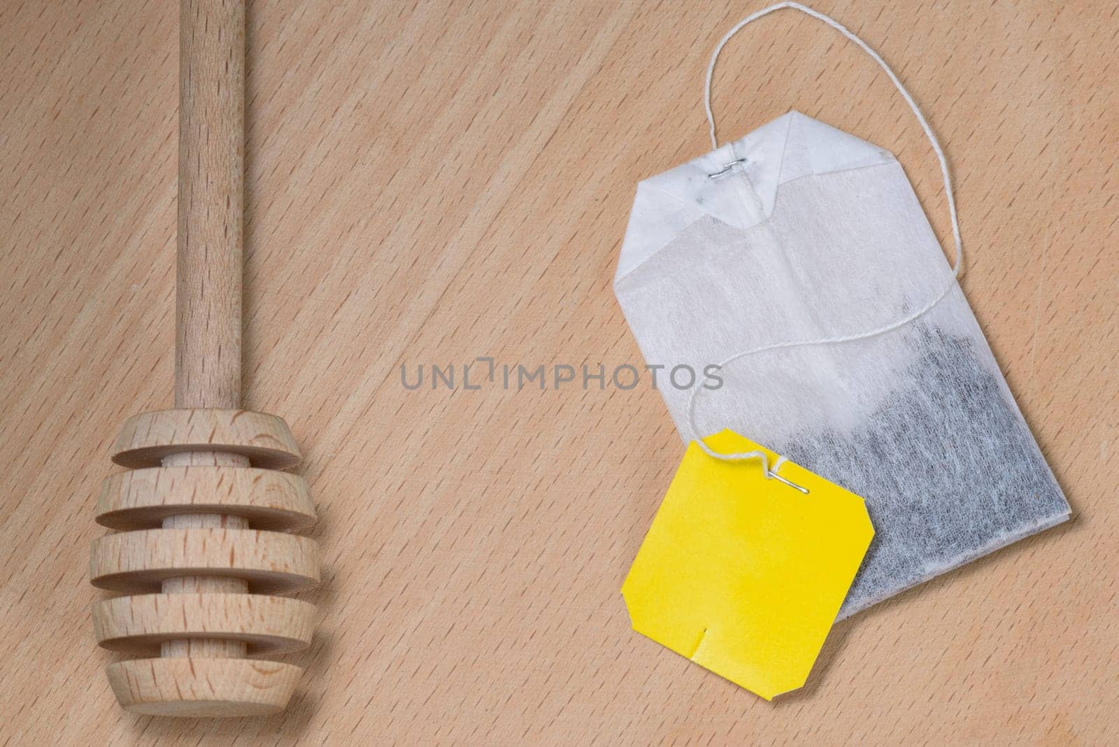 Wood Honey spoon with a pocket of tea Quality 1