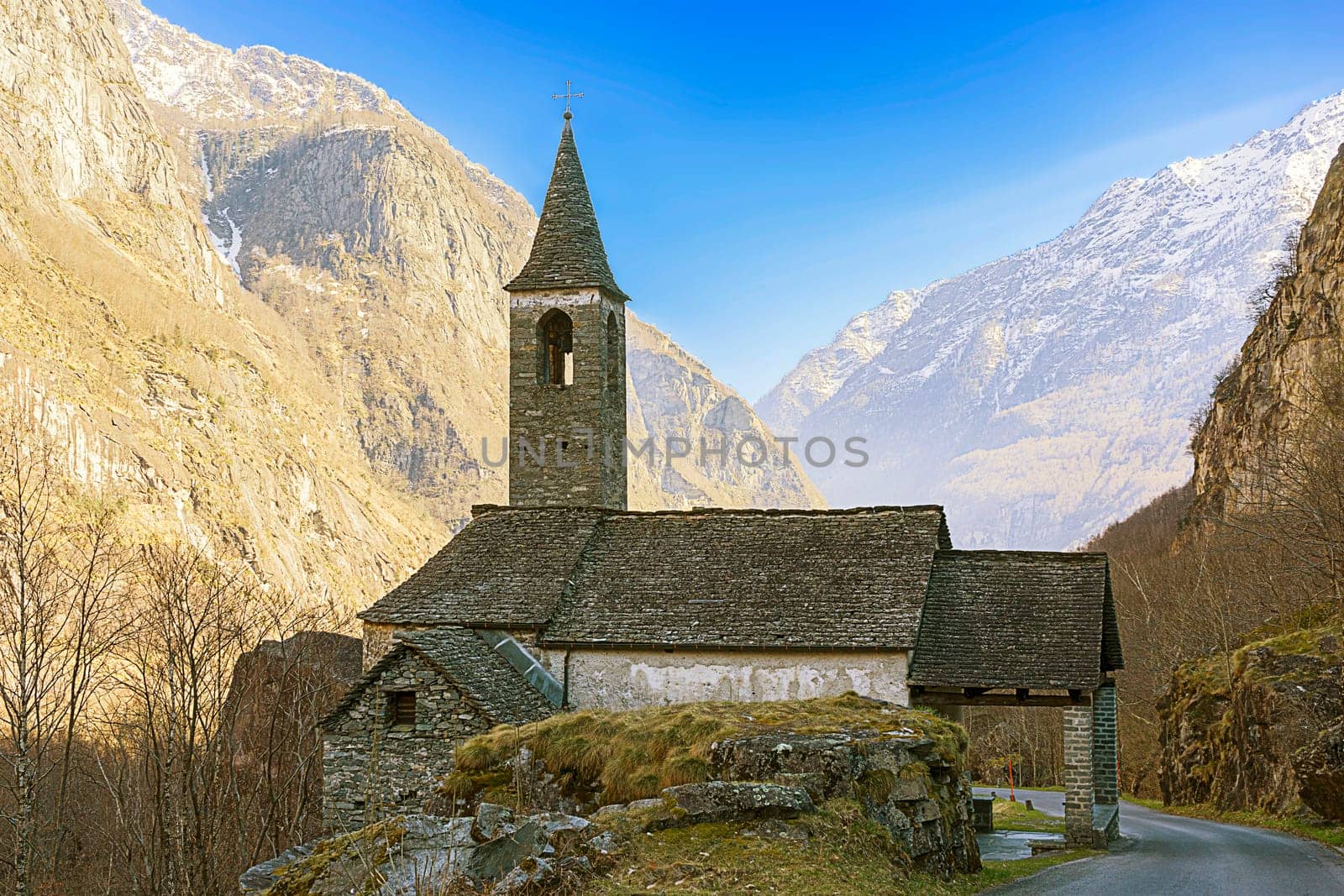 Switzerland,Canton of Ticino,Church,Chapel,Romanesque Chapel,Val Bavona,Mountain Valley,Mountain Valley