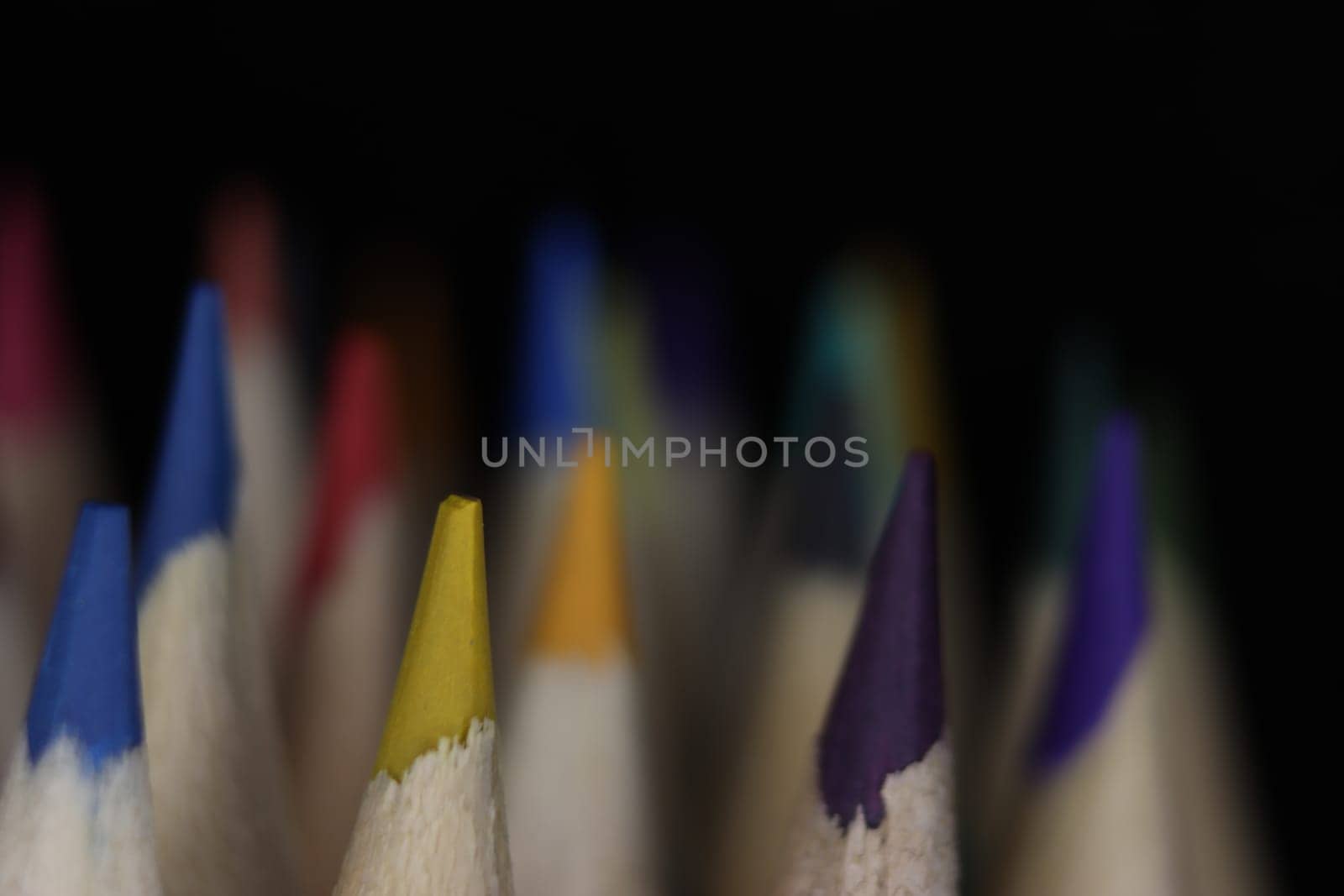 beautiful colored pencils to draw wood coloring