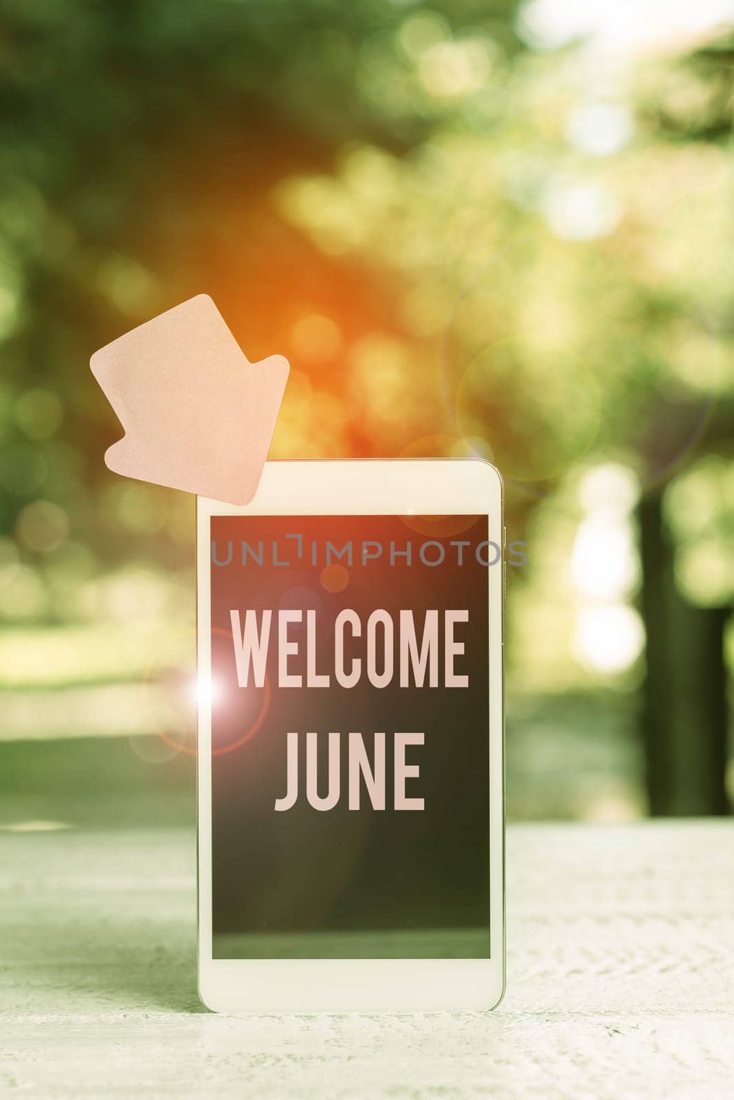 Inspiration showing sign Welcome June, Business approach Calendar Sixth Month Second Quarter Thirty days Greetings Abstract Outdoor Smartphone Photography, Displaying New Device