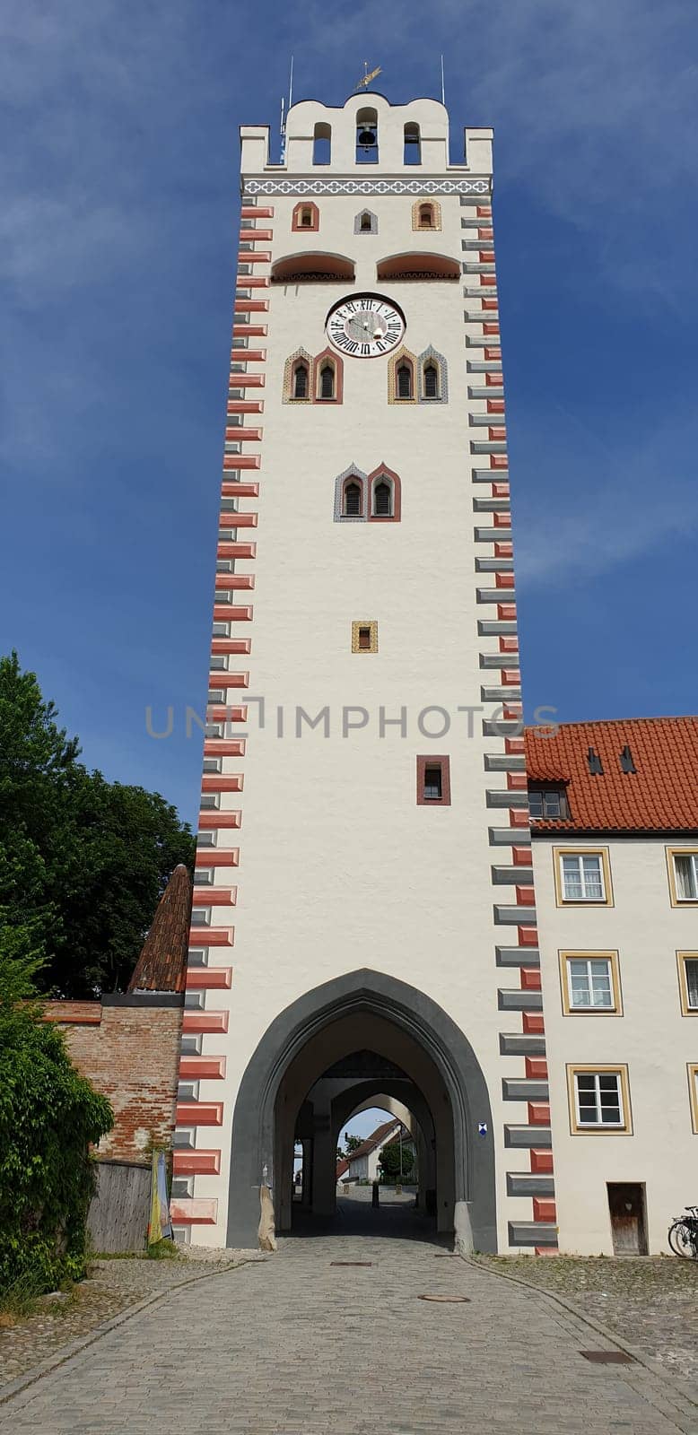 The Bayertor in Landsberg am Lech,Bavaria,was built in 1425 in the late Gothic style as part of the city wall. The tower is the landmark of the Lechstadt whose old town is very well preserved.