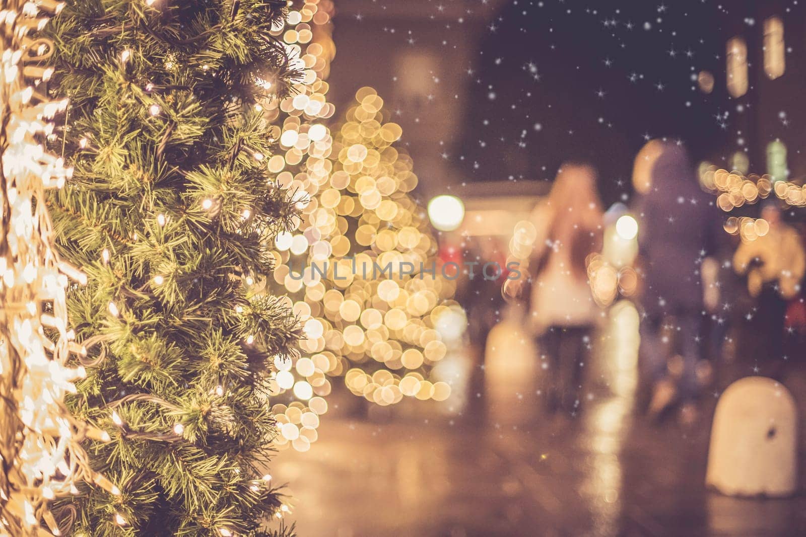Christmas market in Salzburg, lights and city flair