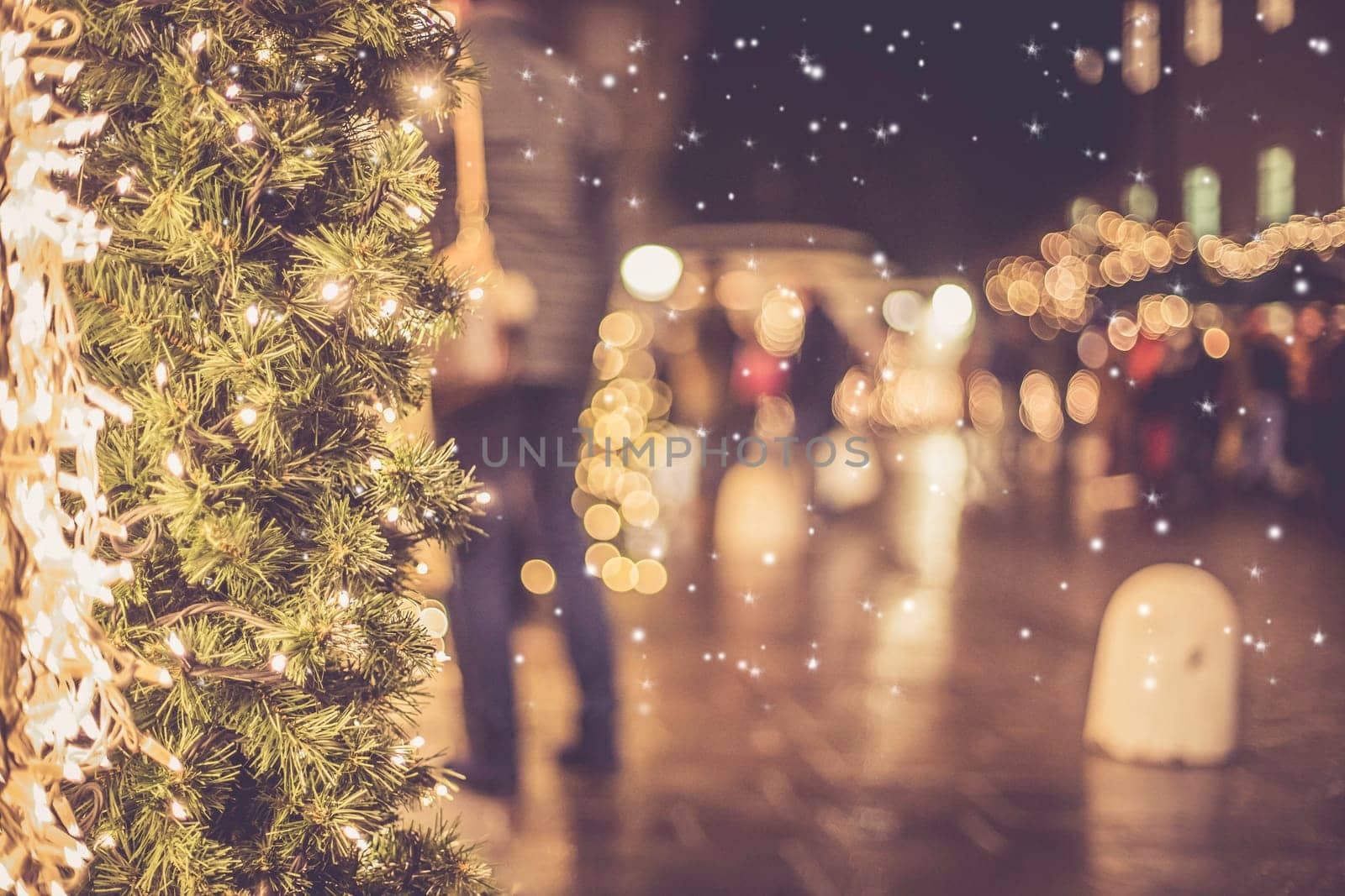 Christmas market in Salzburg, lights and city flair