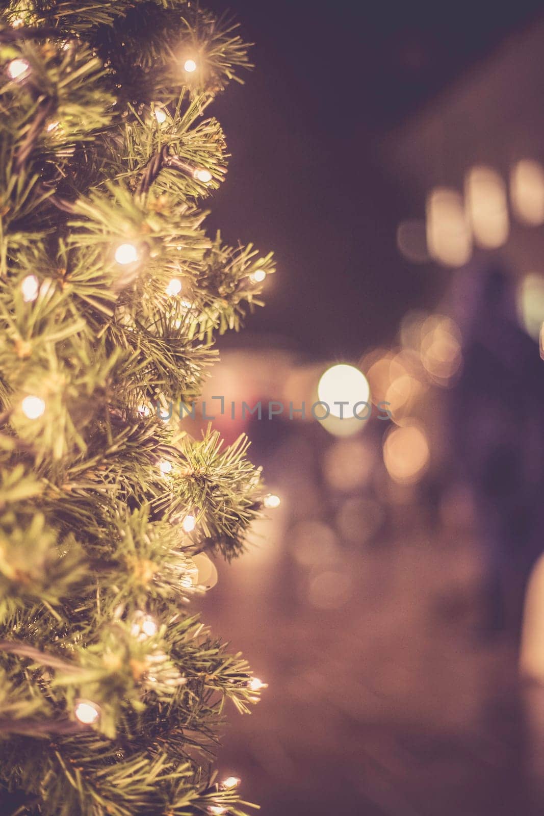 Christmas market in Salzburg, lights and city flair