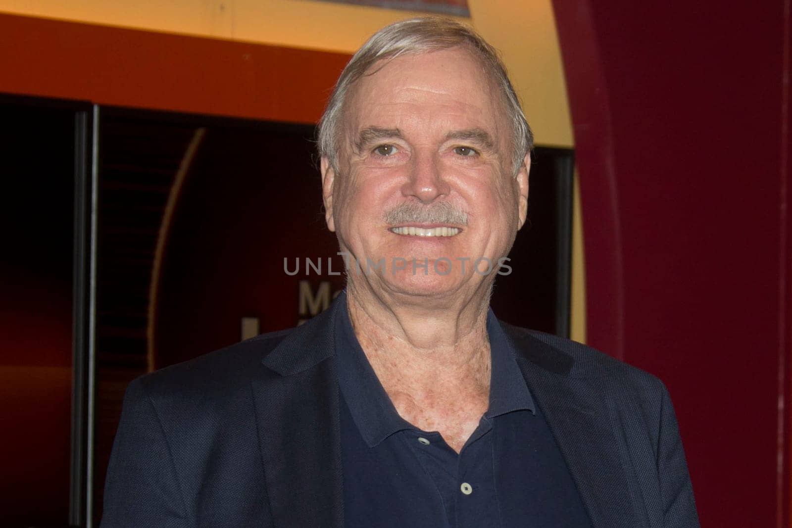 John Cleese (actress),Lanz,broadcast 1 of 14.04.2015,Hamburg