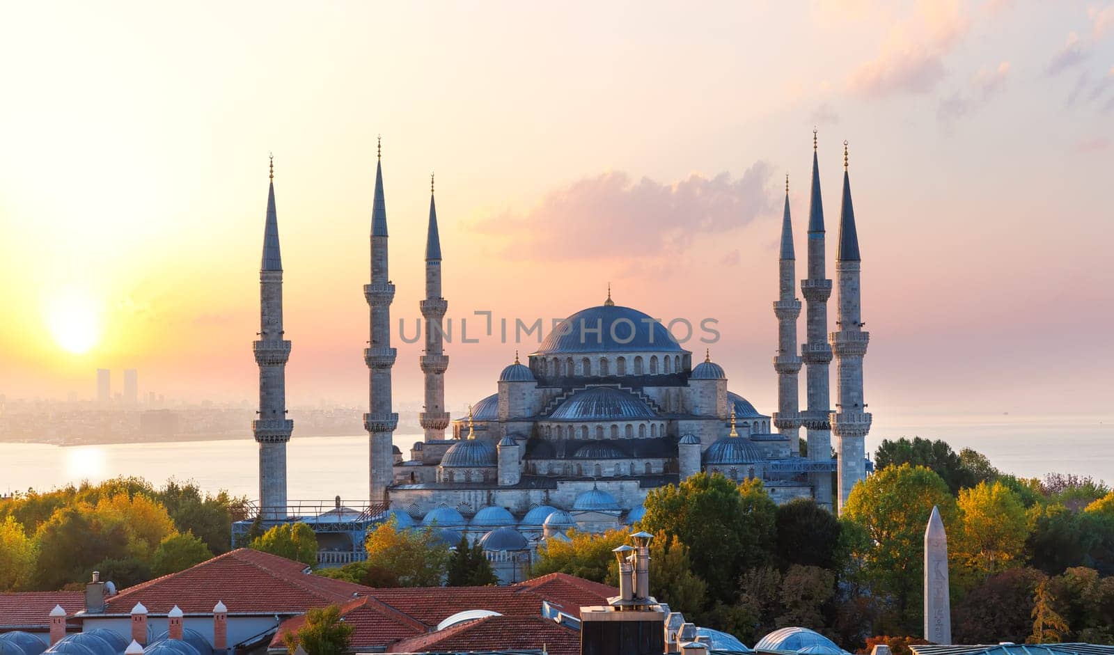 The Blue Mosque or Sultan Ahmet Mosque at sunset, Istanbul, Turkey.