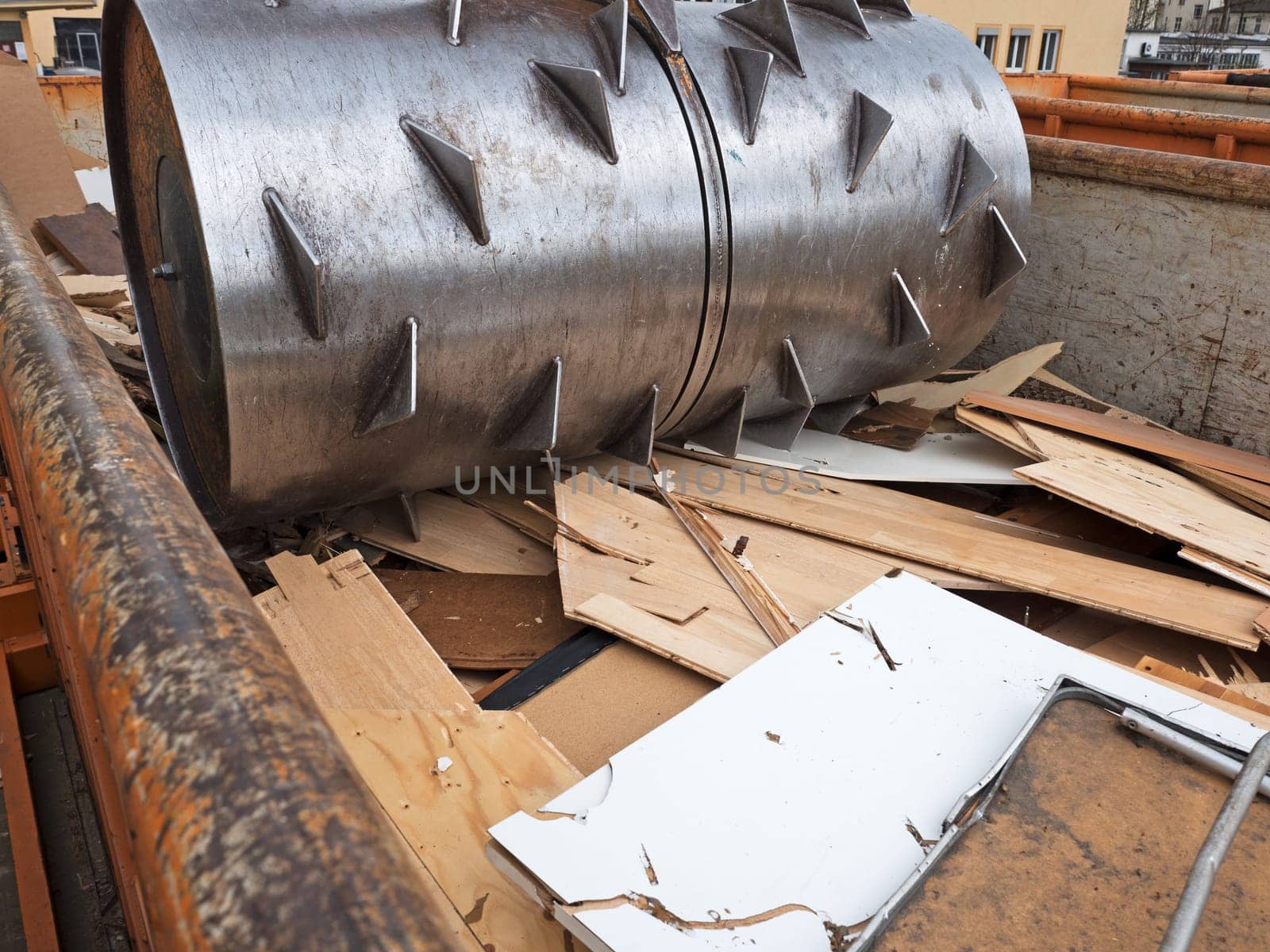 Scrap press