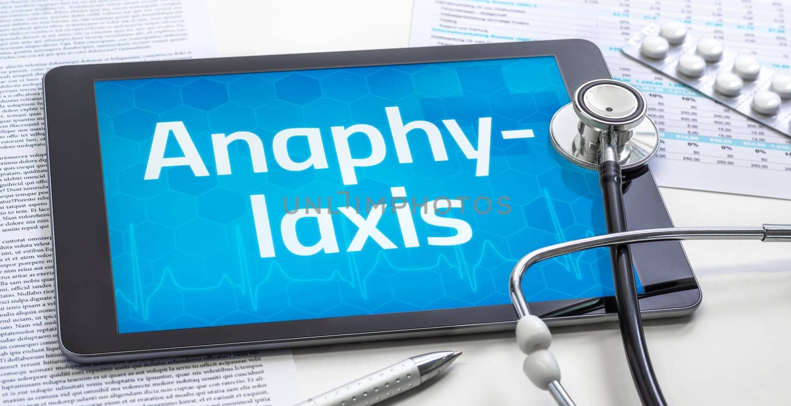 The word Anaphylaxis on the display of a tablet