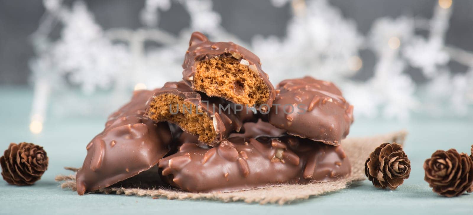 Nurnberg elisen gingerbread with almonds, traditional german christmas sweets