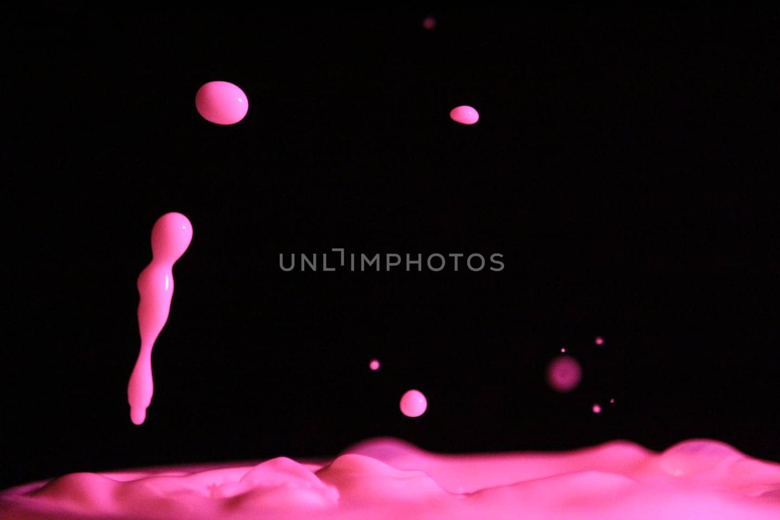 Color Liquid Droplets splashing fluids incredible beautiful abstract Oddities