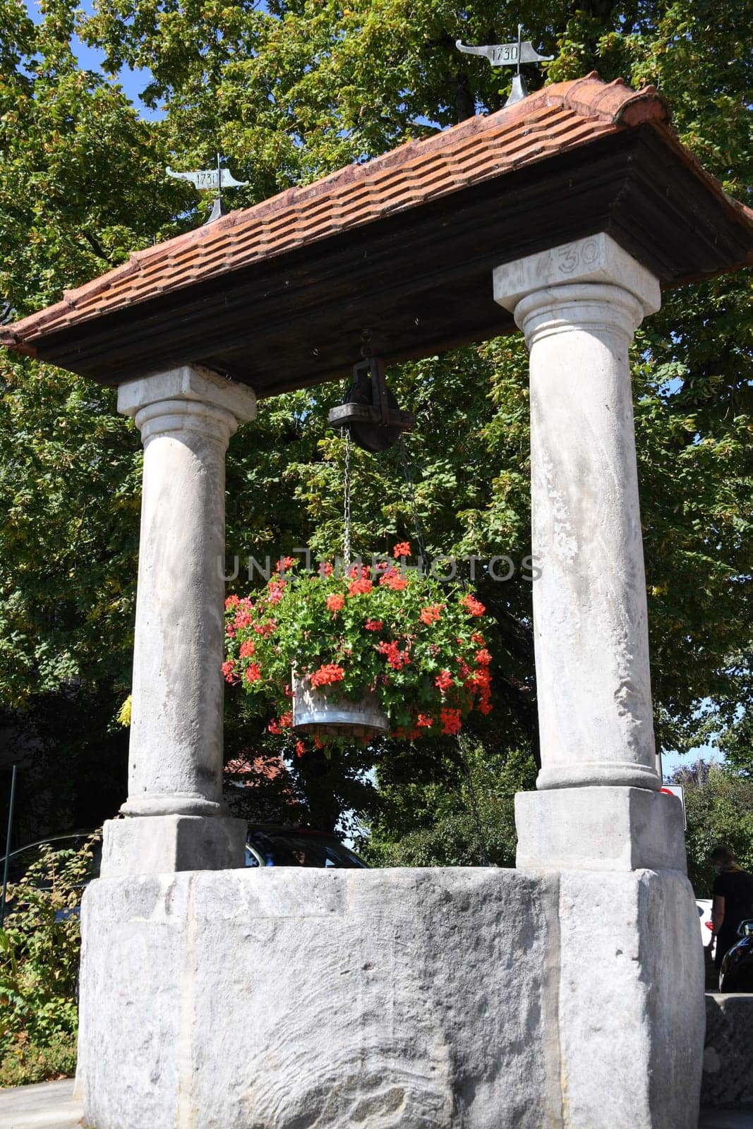 In 1730 the now listed old fountain with two stone columns was built in the Franconian town of Marloffstein near Erlangen.