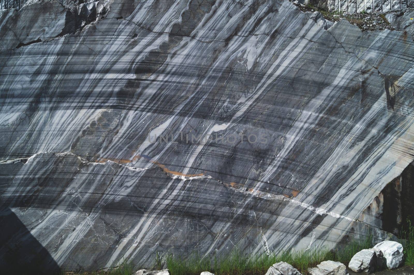 Natural marble background. stone texture with cracks