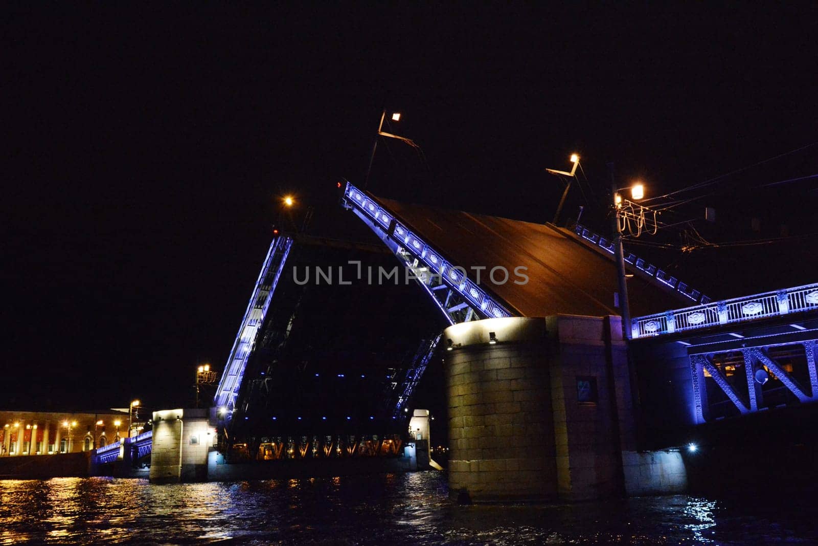 Raising bridges over the Neva river