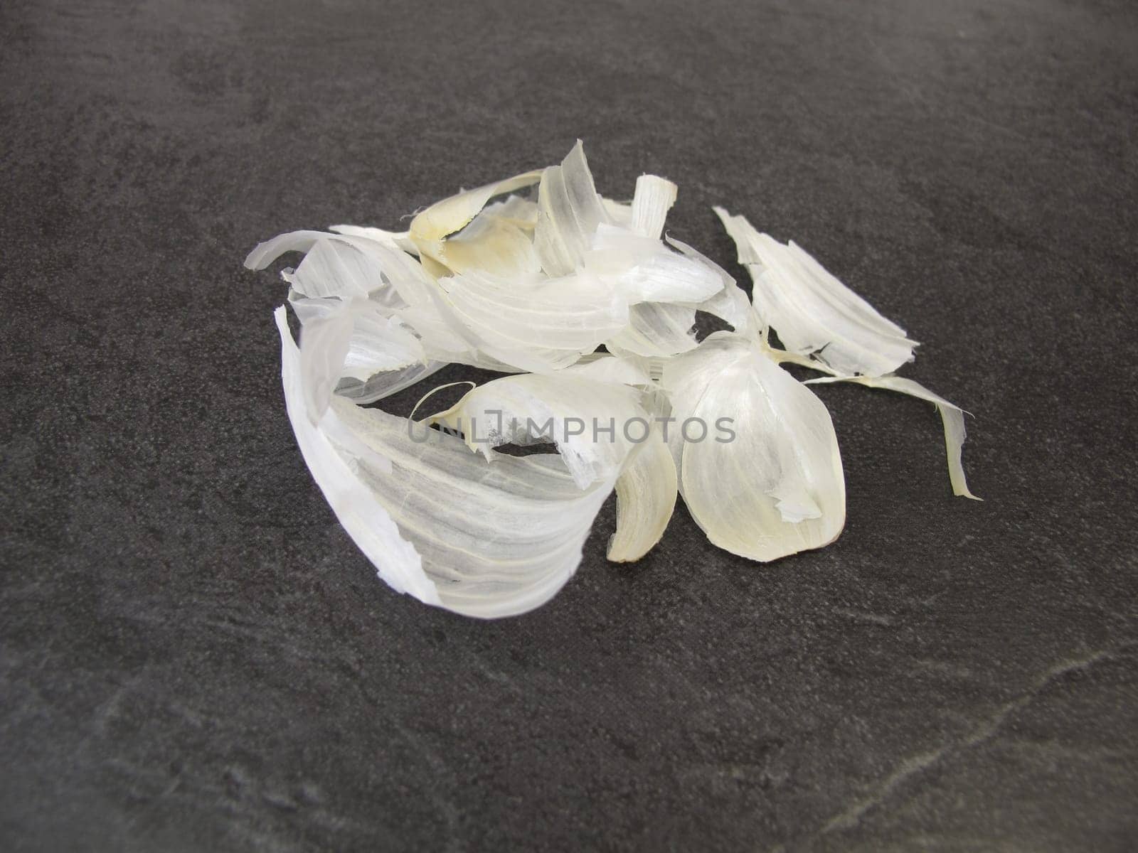 Garlic peel, outer layers of thin sheathing leaves from garlic