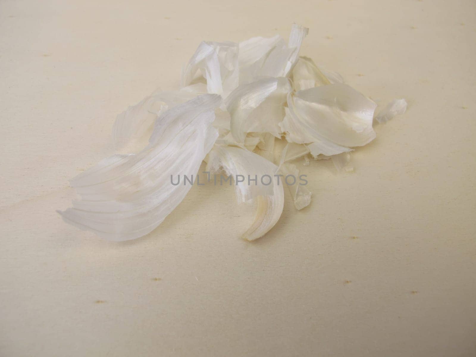 Garlic peel, outer layers of thin sheathing leaves from garlic