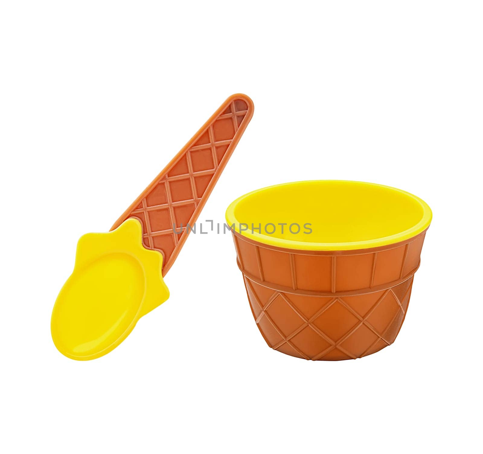 Empty open plastic cup without cover and ice cream spoon in one style isolated. Imitation waffle. Side view.