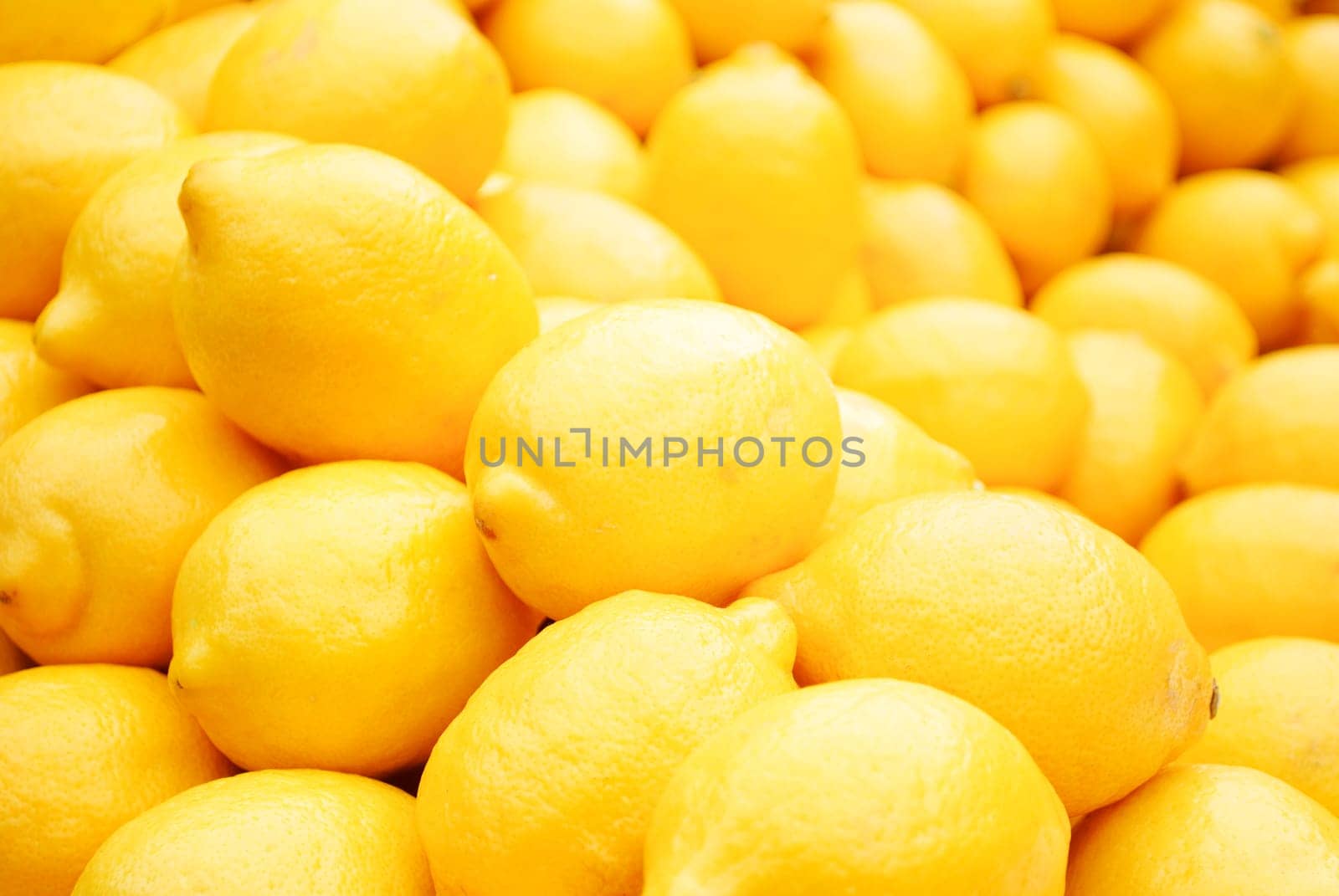 Fresh lemons at green market