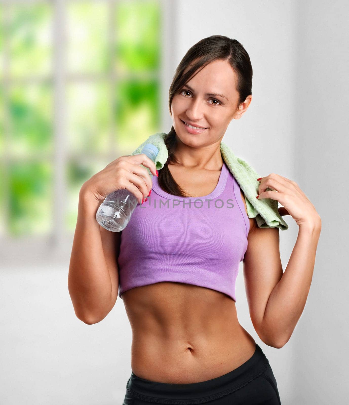 Beautifull young woman doing sport