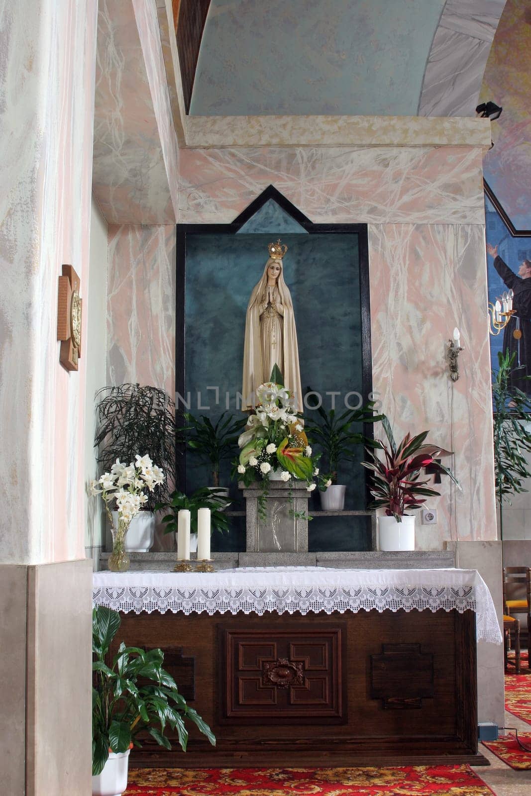 Our Lady of Fatima, altar in the church of Saint Anthony of Padua in Bjelovar, Croatia