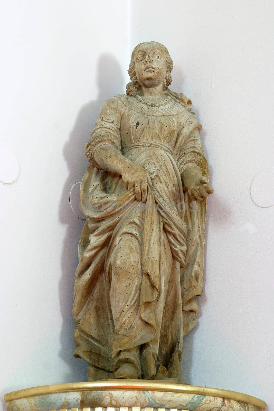 Saint Helena, statue in the parish church of Saint Anthony of Padua in Vukmanic, Croatia