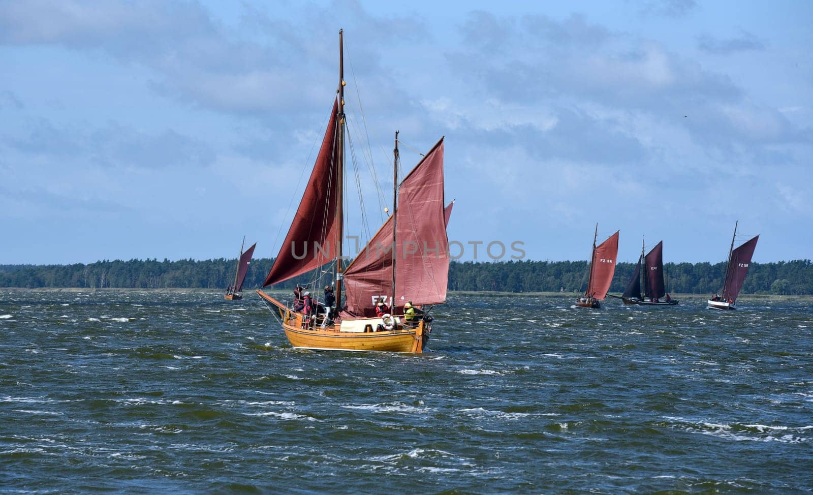 Zeesboot regattas take place annually in the Boddenlandschaft in Mecklenburg-Vorpommern. Zeesboot regattas take place annually in the lagoon landscape in Mecklenburg-Western Pomerania.