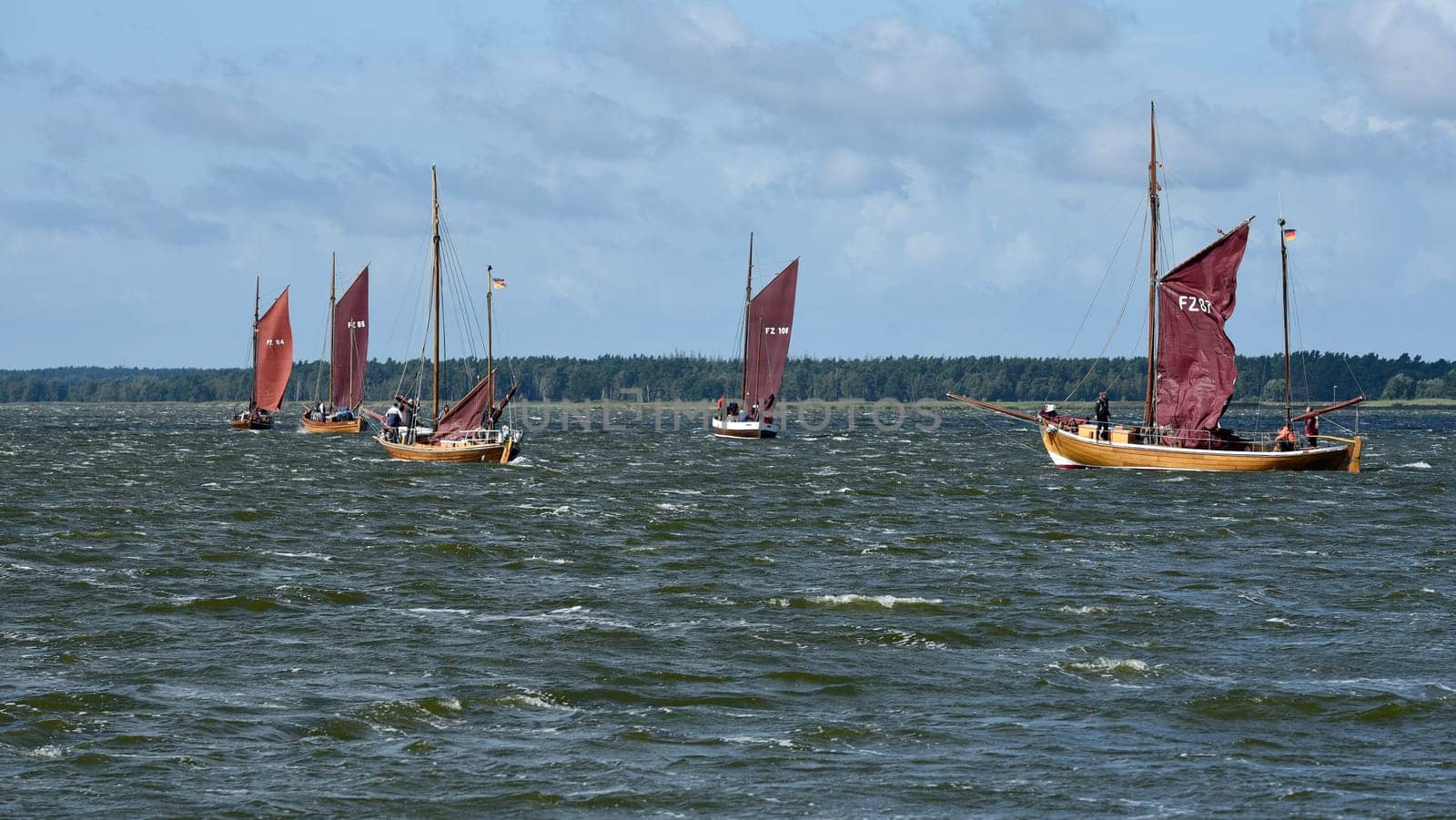 Zeesboot regattas take place annually in the Boddenlandschaft in Mecklenburg-Vorpommern. Zeesboot regattas take place annually in the lagoon landscape in Mecklenburg-Western Pomerania.